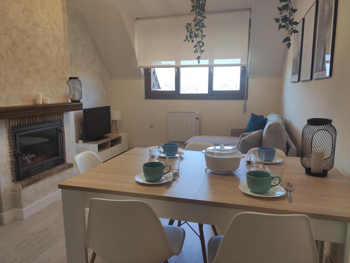 Apartamento Alba Jaca Exterior photo